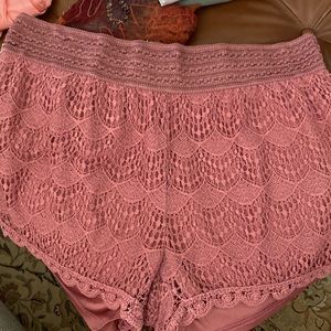 Elastic Waist Lacy Shorts